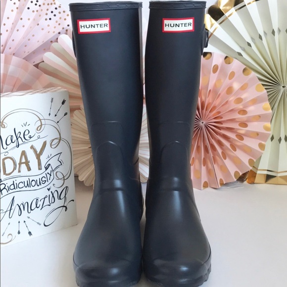 New Hunter Huntress Tall Rain Boots 💂 - Picture 3 of 8